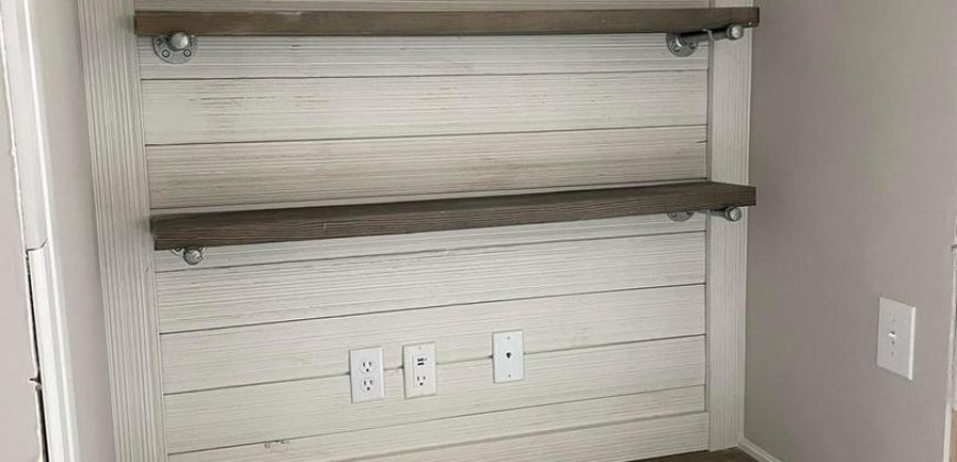 3bed 2bath  Farm House