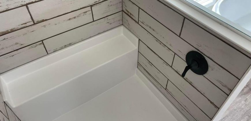 3bed 2bath  Farm House