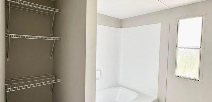 Fairly used home still in it’s perfect condition 👍