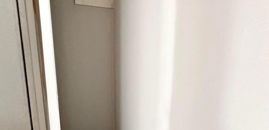 Fairly used home still in it’s perfect condition 👍