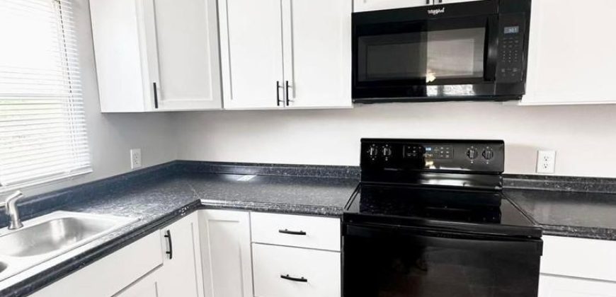 Fairly used home still in it’s perfect condition 👍