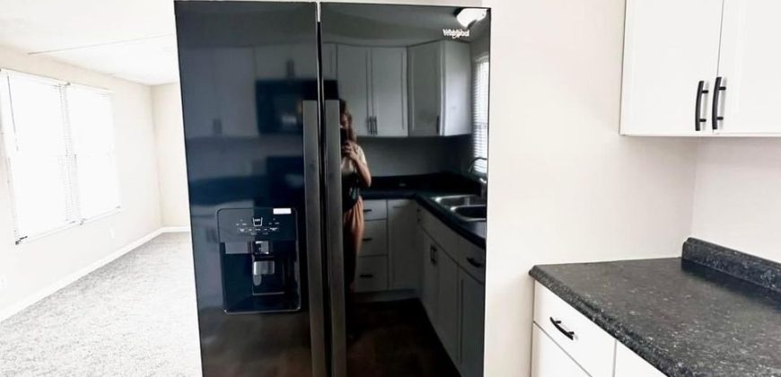 Fairly used home still in it’s perfect condition 👍